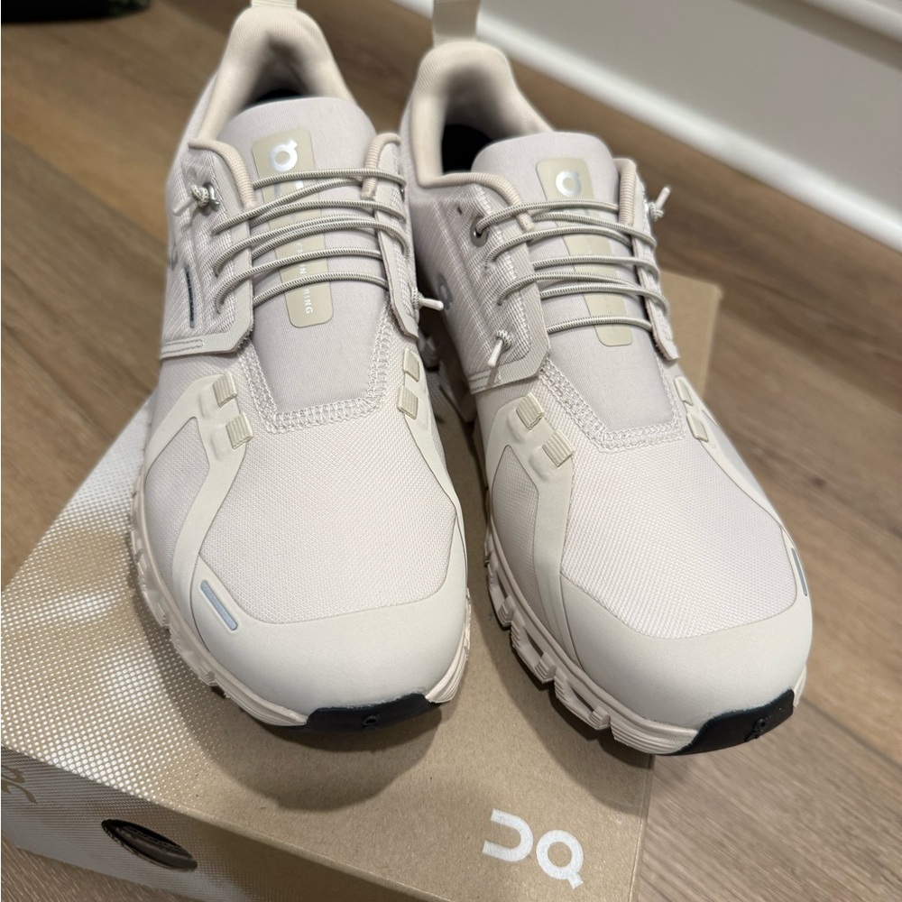 On Running women’s Cream Sneakers - Picture 12 of 12